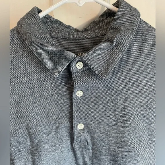 H&M - Men's Polo - Slim Fit - Medium - Picture 2 of 4